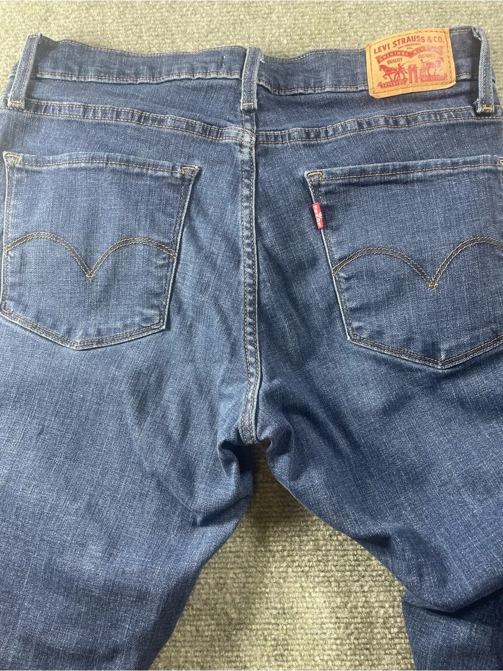 Levis 311 shaping